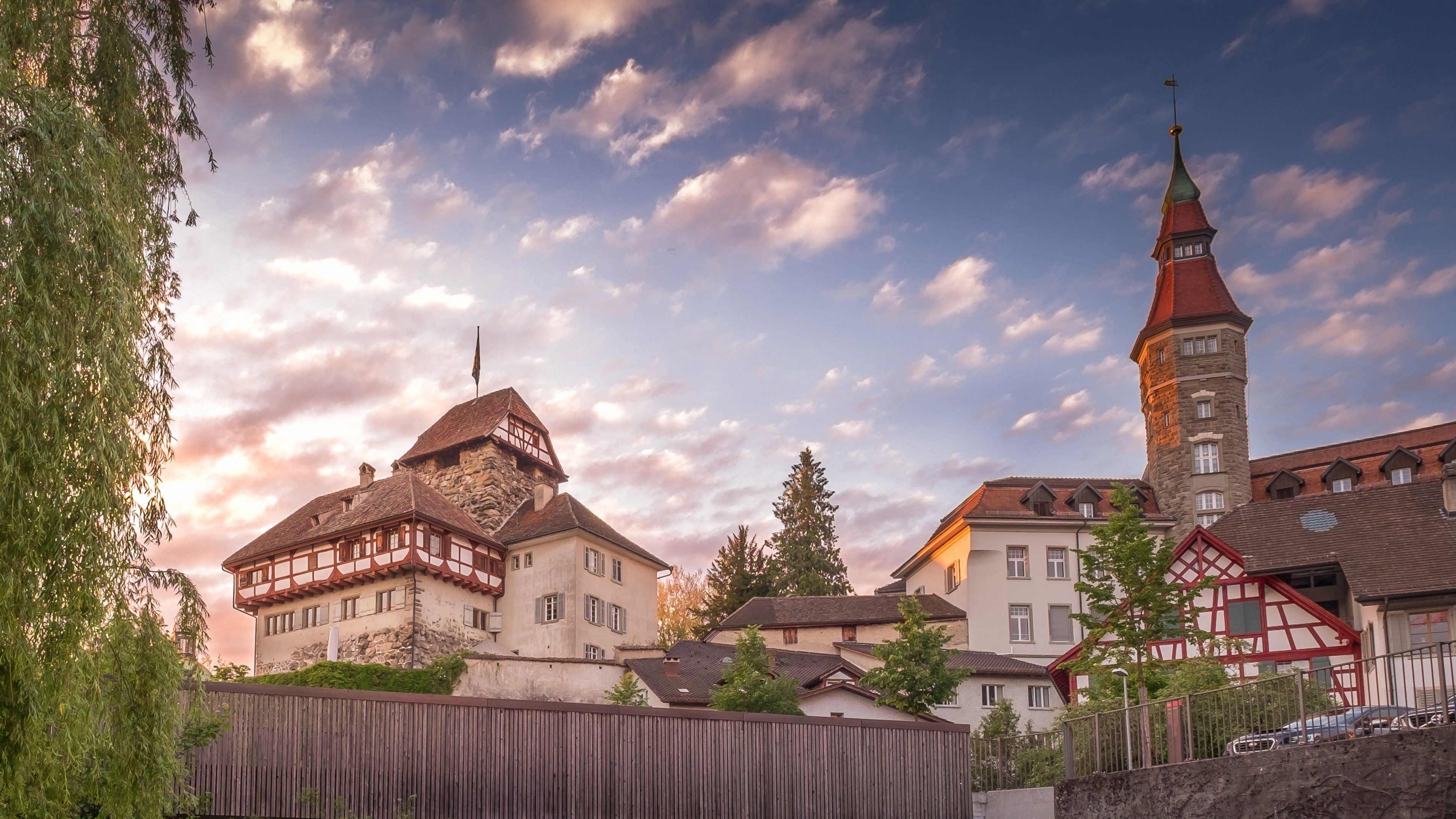 Abendstimmung mit Schloss Frauenfeld an der Murg