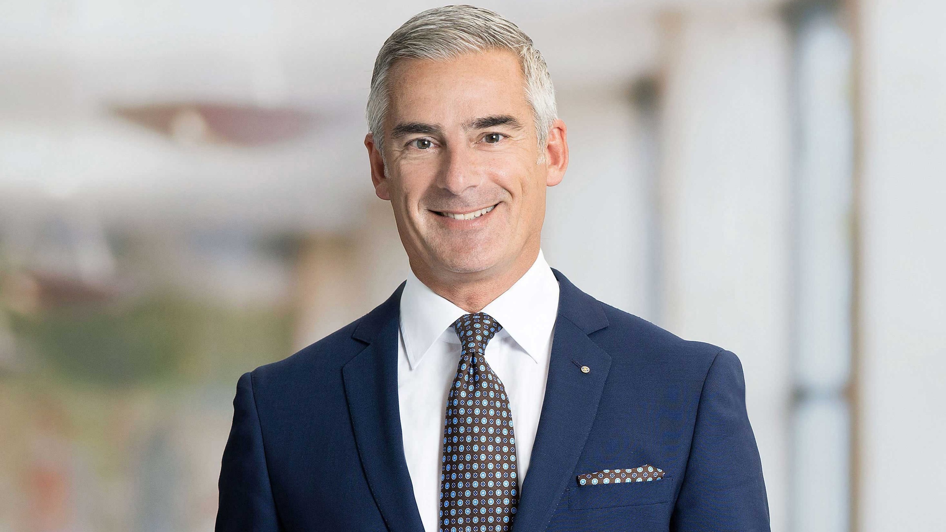 Stefan-Loacker-portrait-web