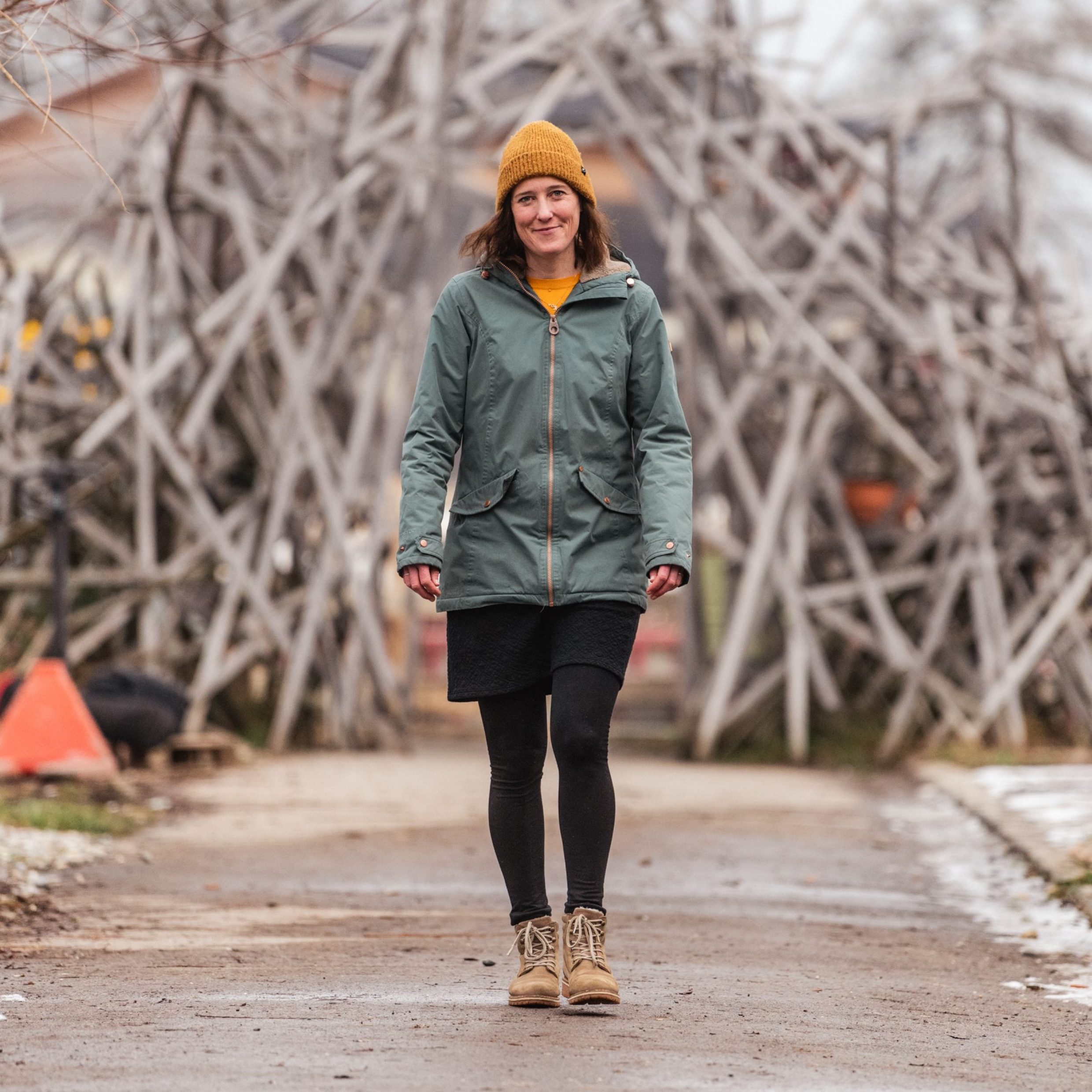 Janine Klingenstein in ihrem Tiny House in Altstätten SG. Januar 2022. Foto: Mattias Nutt