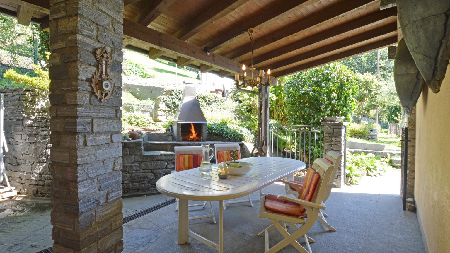 villa_gri_b