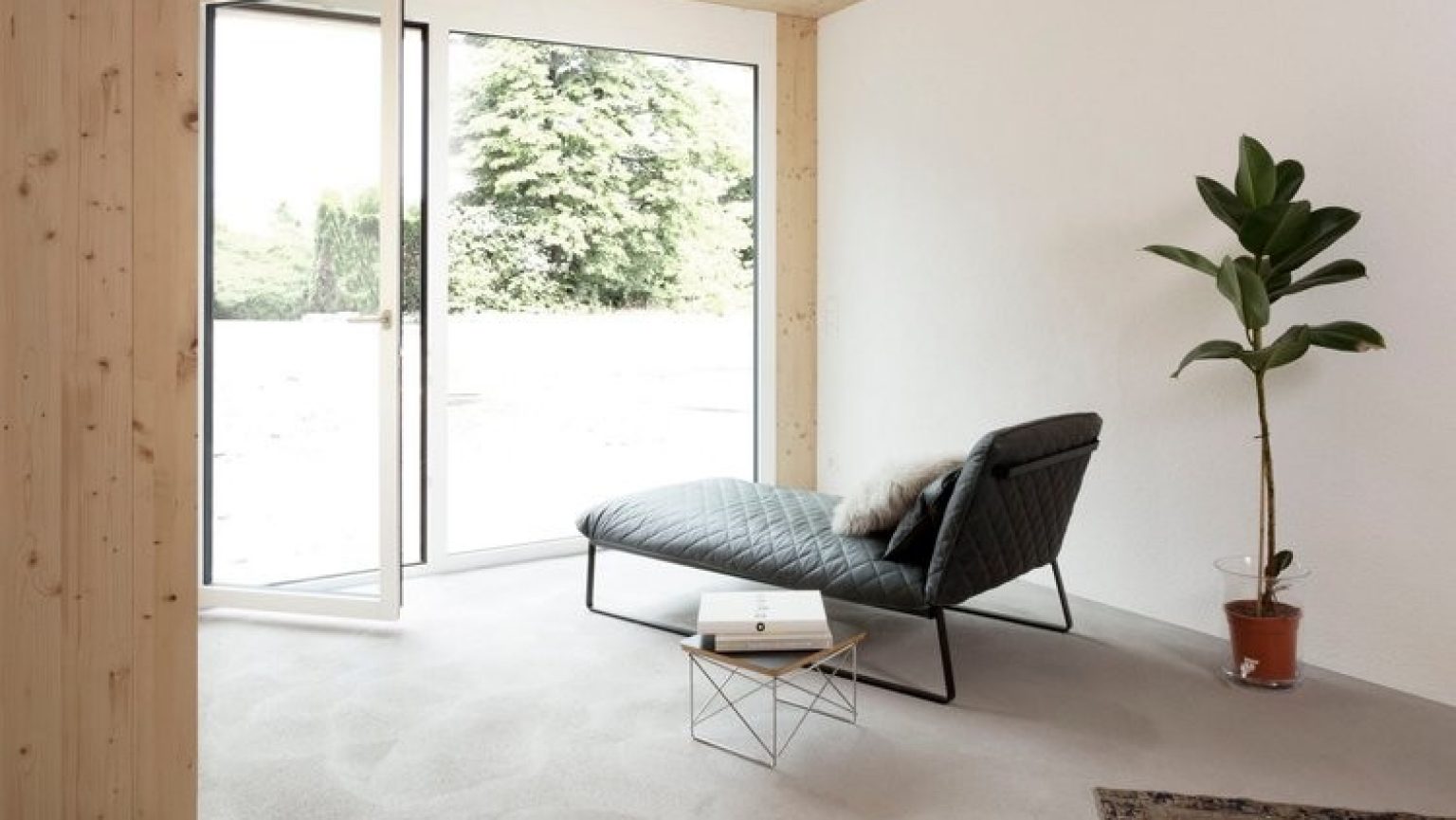 daybed in a room