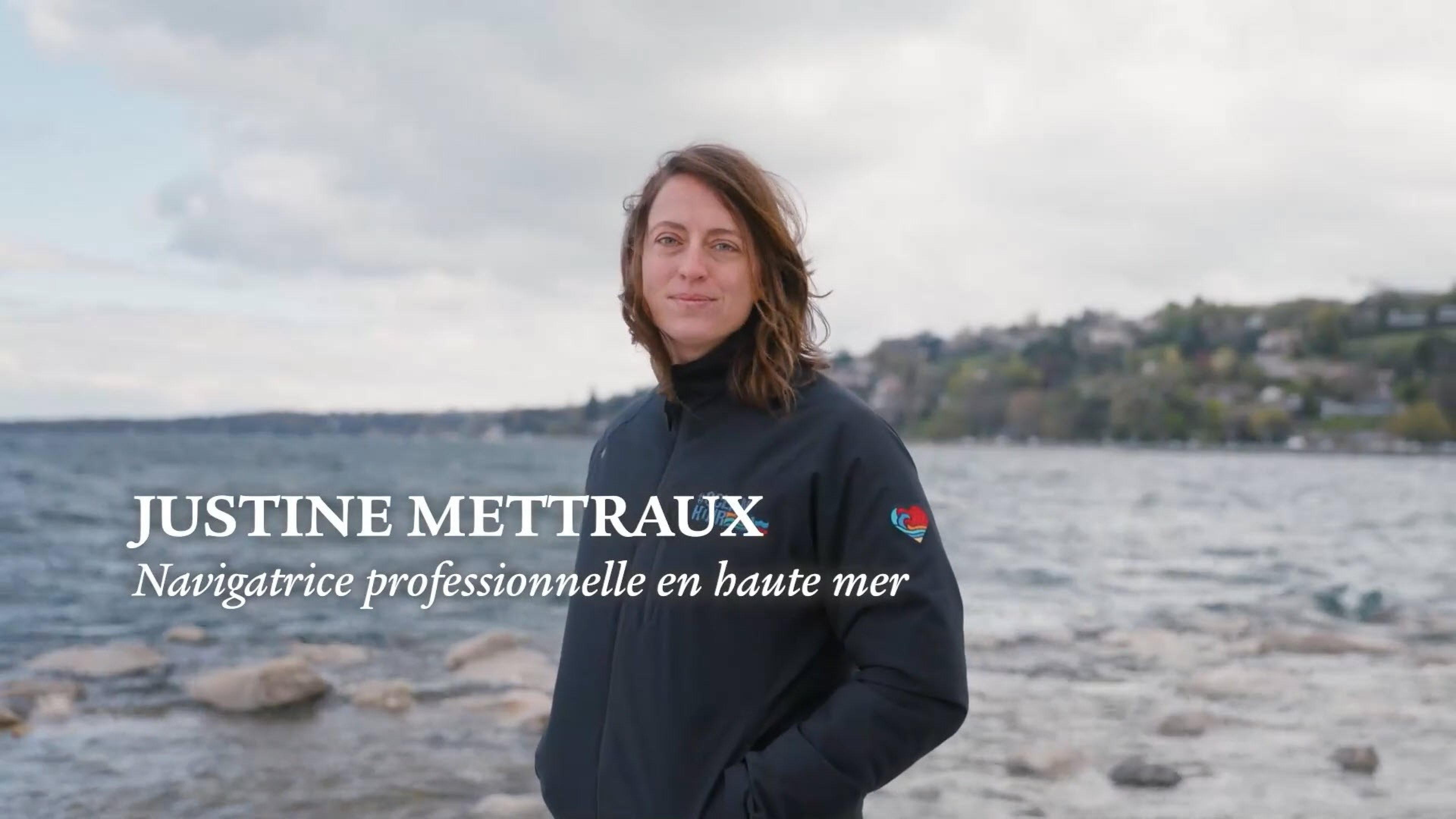 Une femme qui rit