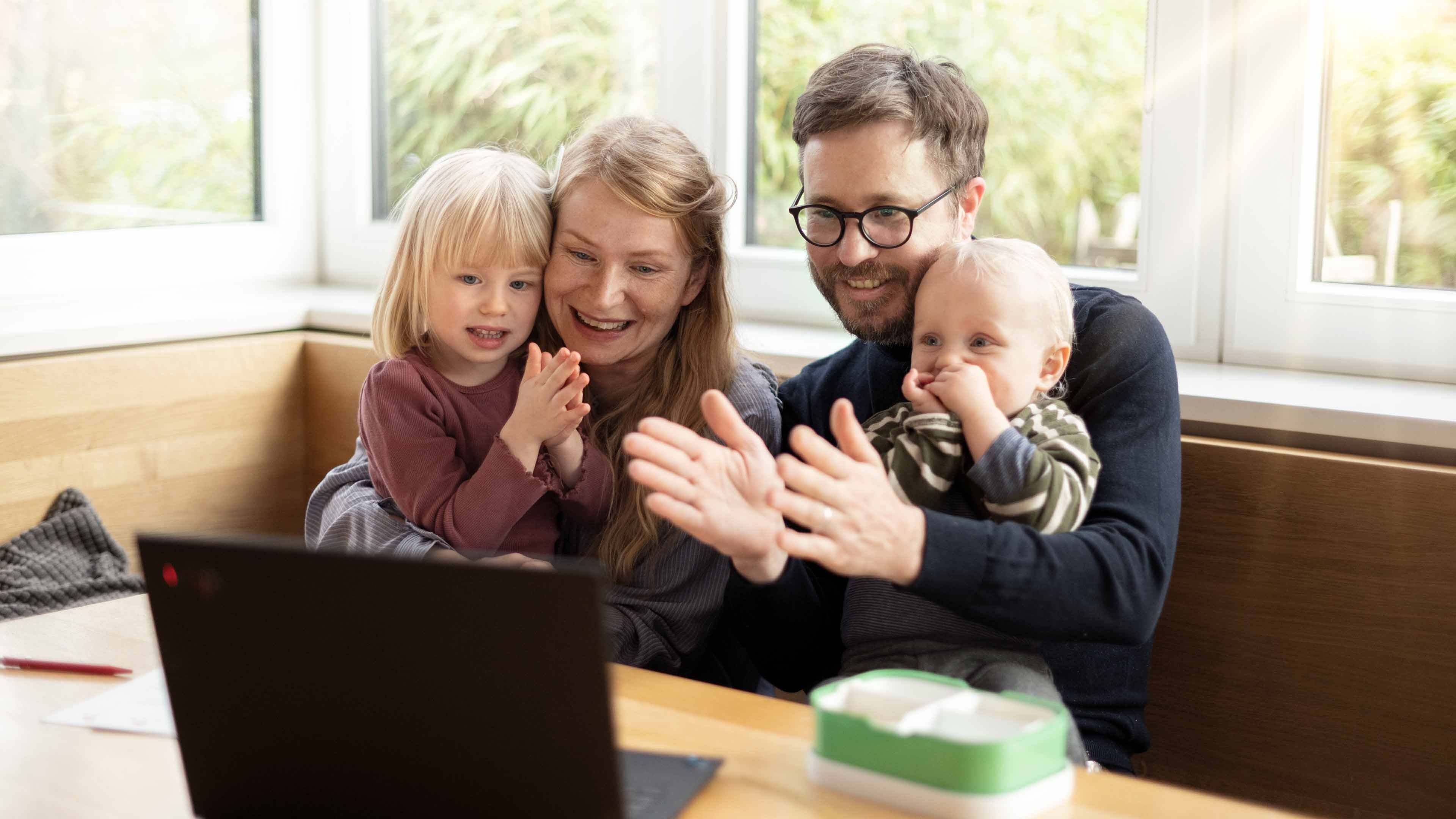 SL_Advice_digit_Family_DSC1085_v02