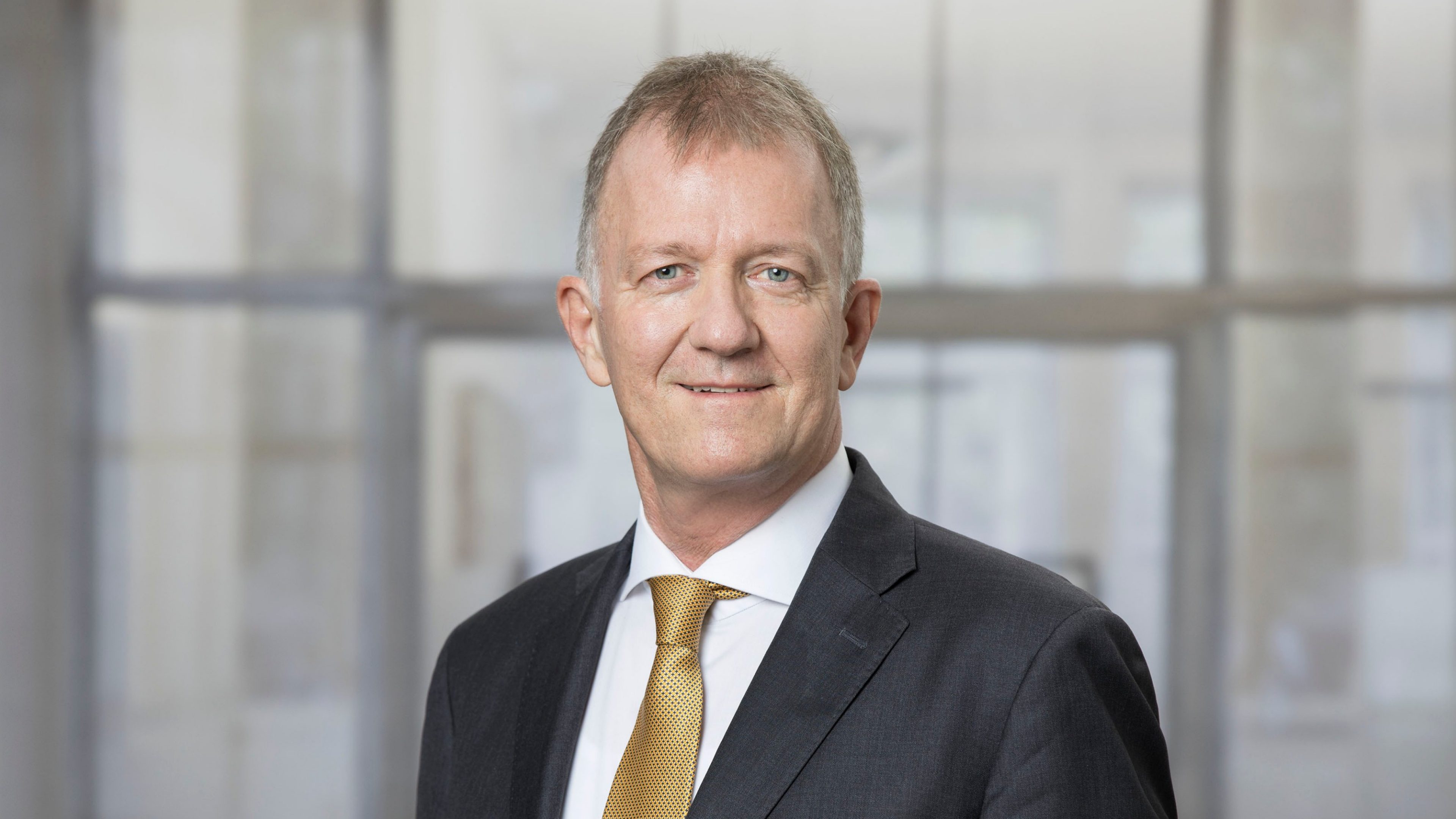 Stefan-Maechler-portrait