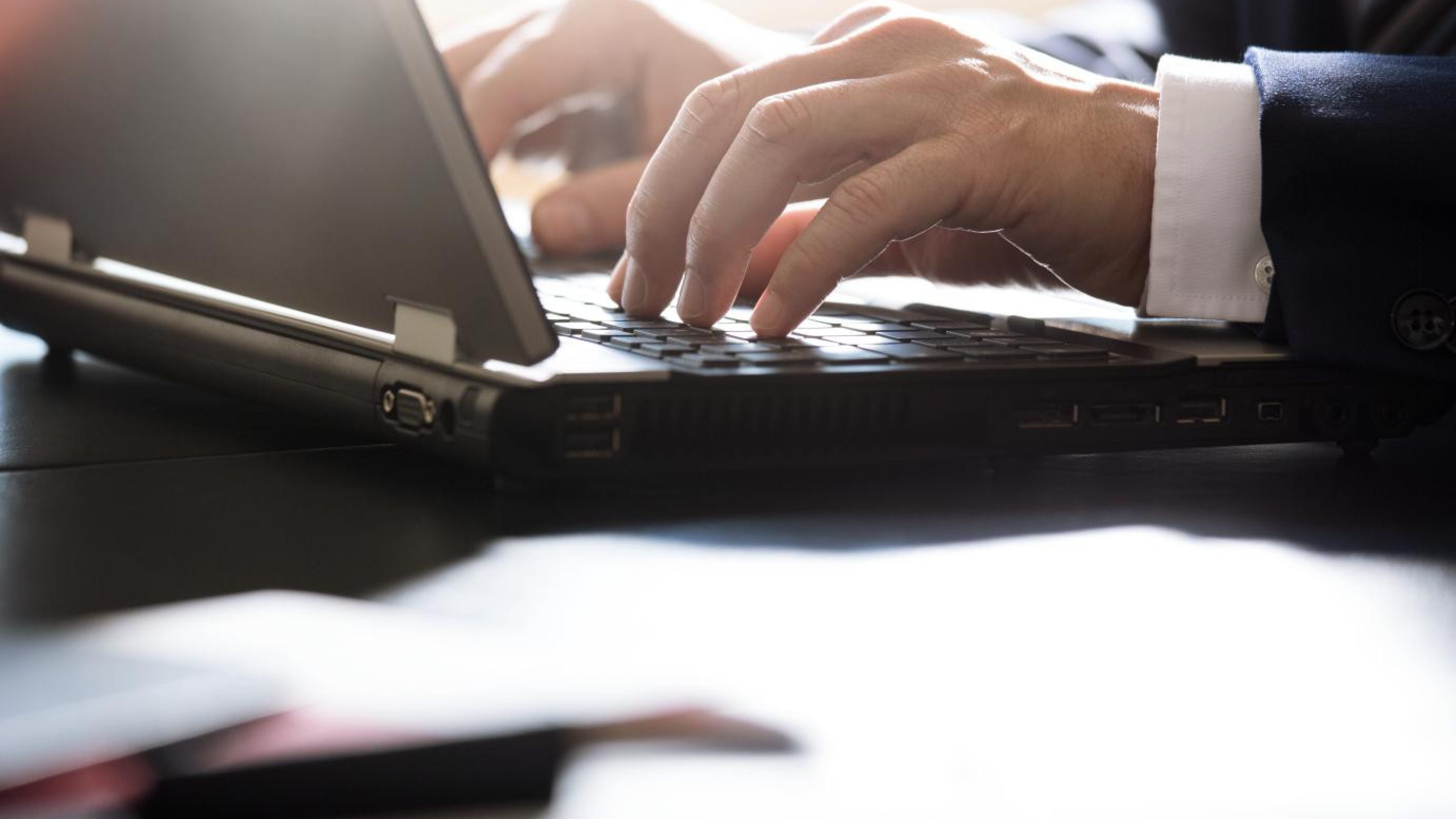 S1_1_Desk_0258