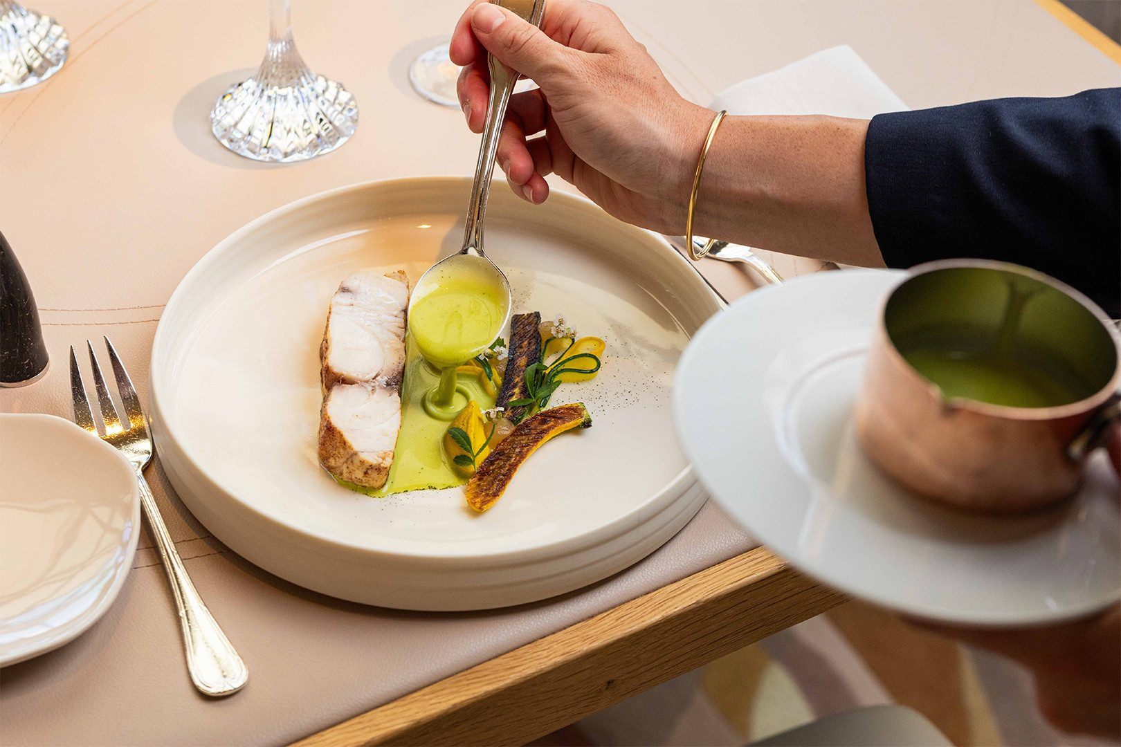 Plat principal du menu du déjeuner au restaurant étoilé Pic de l’hôtel Beau Rivage Palace.