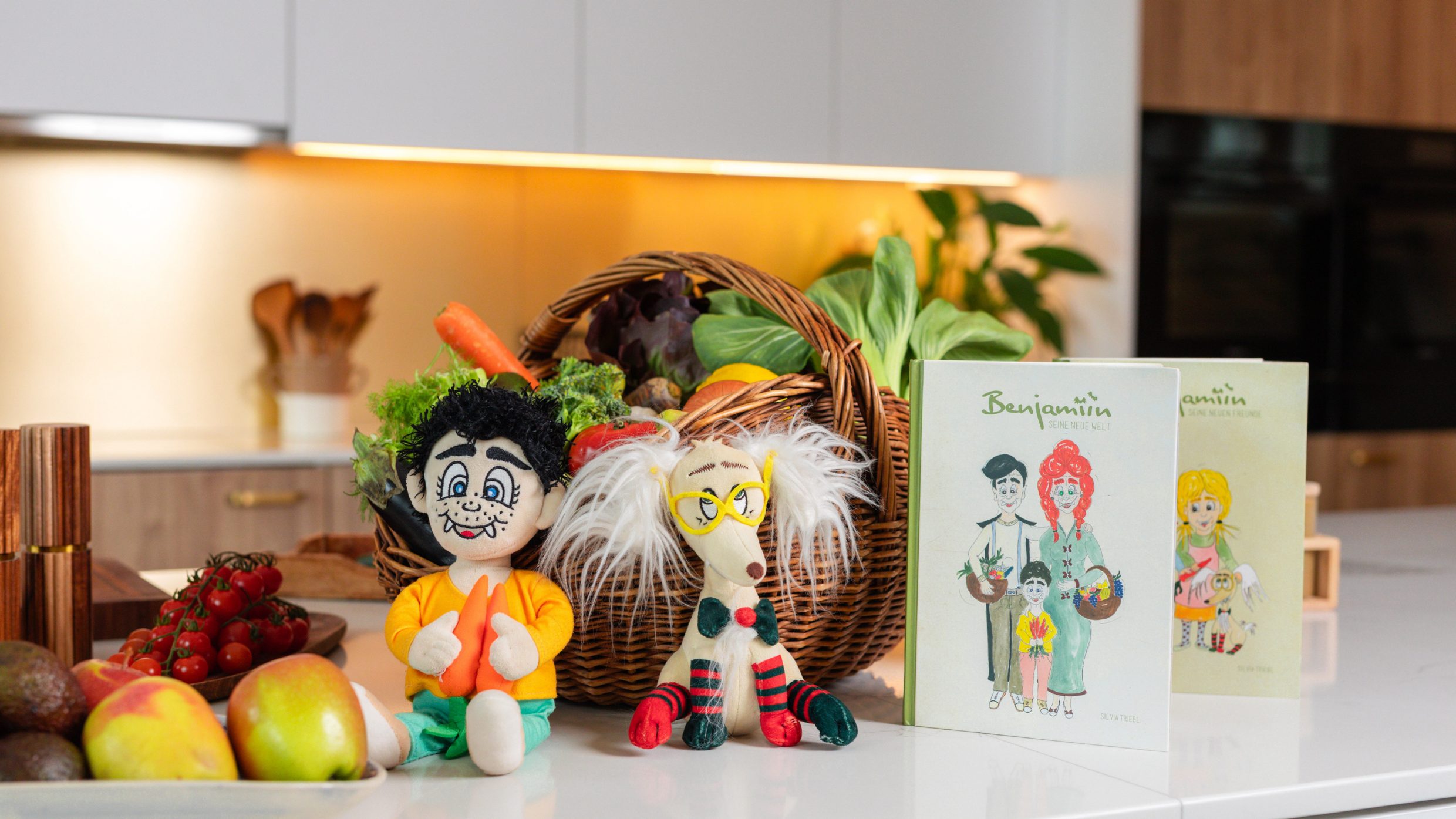Benjamiin, protagonista dell’omonima serie di libri di cucina per bambini di Silvia Triebl, è un vampiro delle verdure.